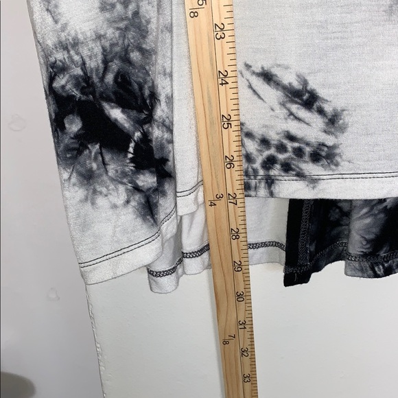 White and Black Tie Dye Tank Top - Picture 4 of 7